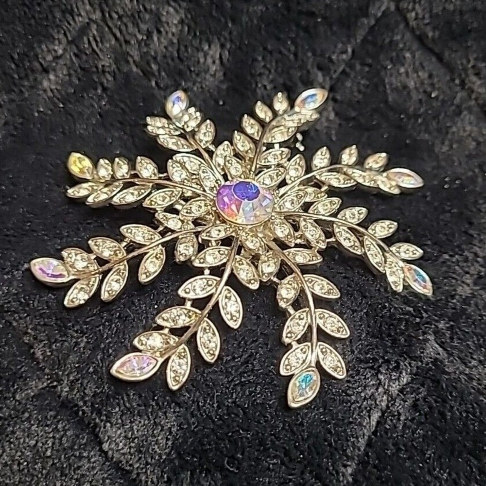 Avon Silver Plate Snowflake Brooch Pin Aurora Borealis Rhinestone